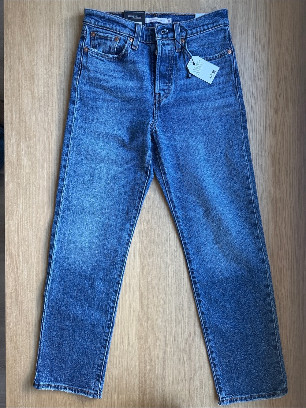 Levi's Wedgie Straight Size 25